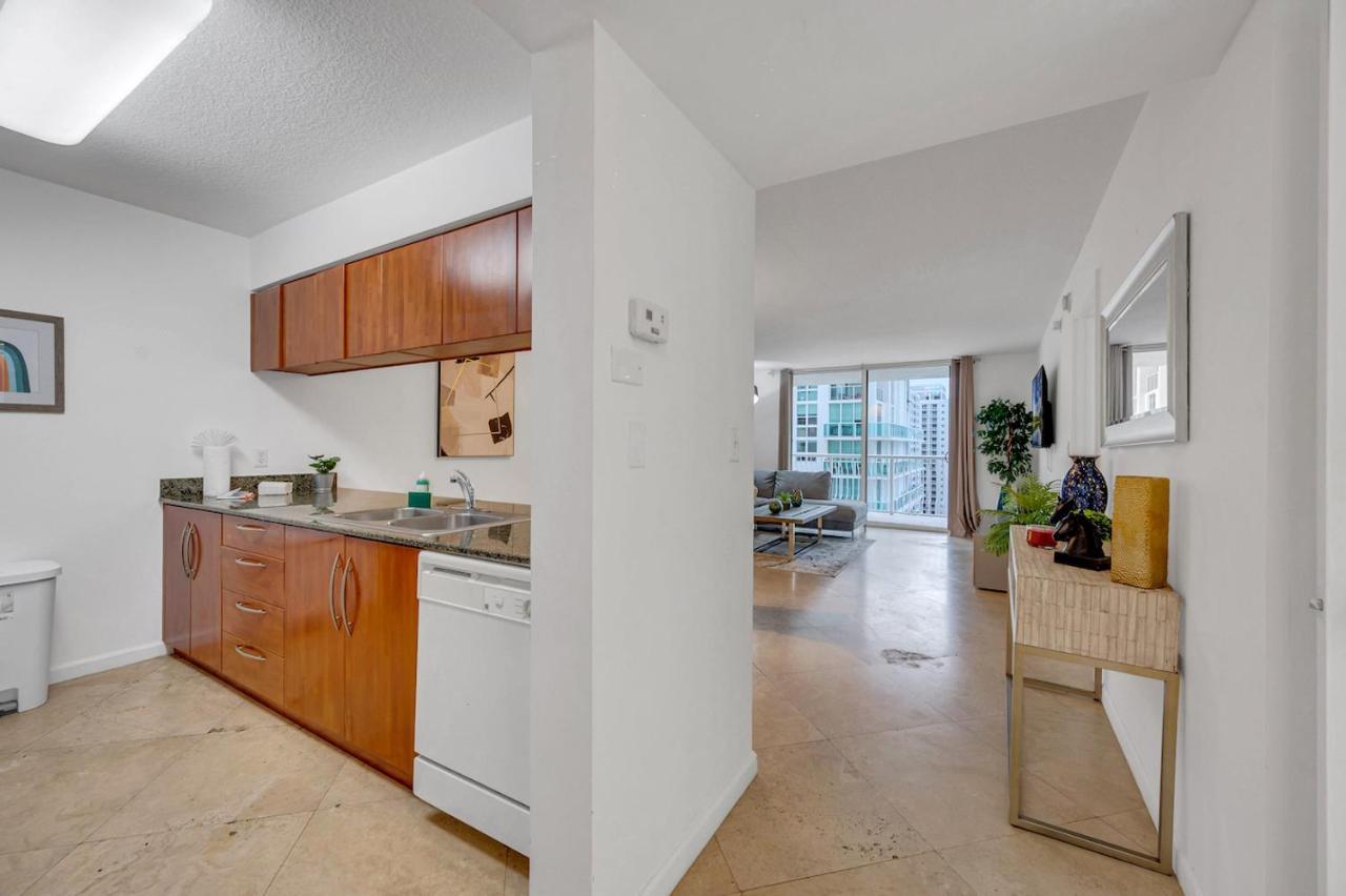 Gorgeous 1Br Condo Brickell-Freeparking マイアミ エクステリア 写真