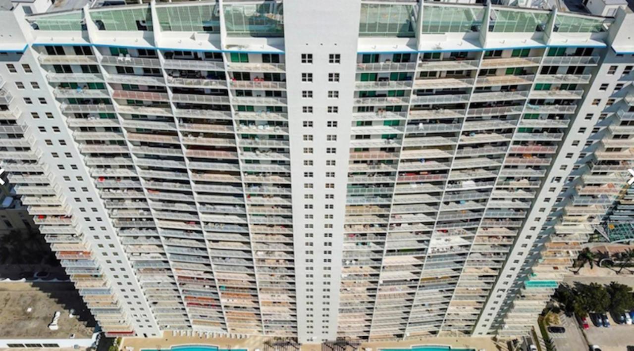 Gorgeous 1Br Condo Brickell-Freeparking マイアミ エクステリア 写真